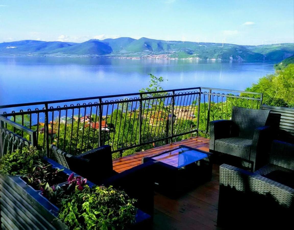 Carobni Breg Villa Golubac Bagian luar foto